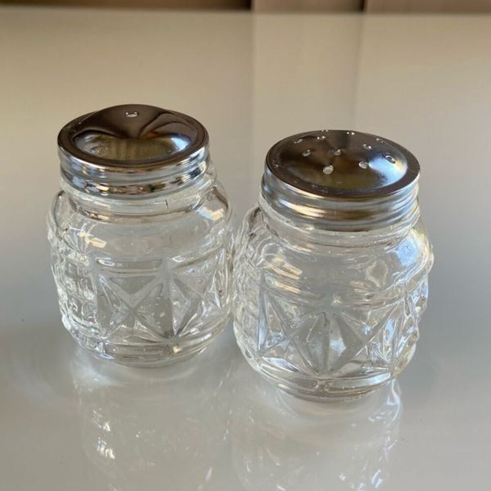 Vintage Anchor Hocking Pressed Glass Star Pattern Salt and Pepper Shakers